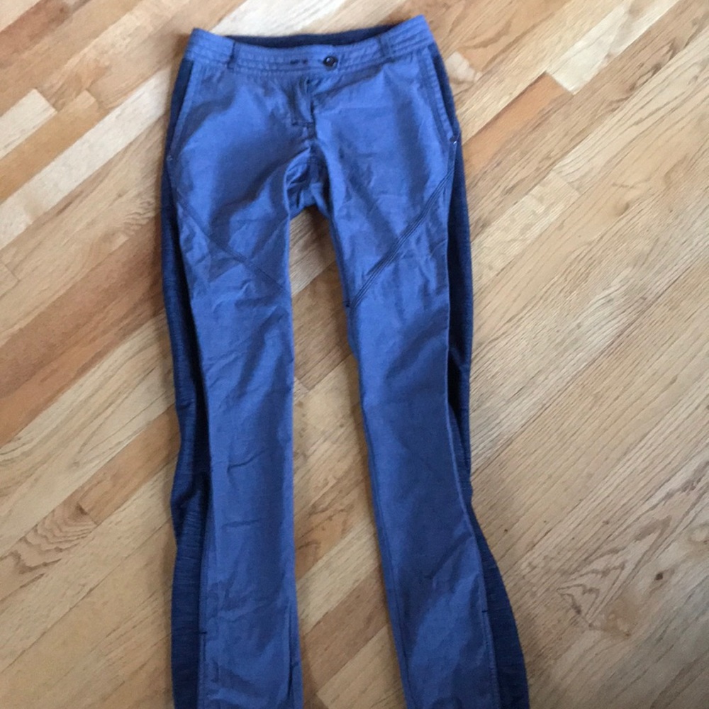 Lululemon comfy pants. - Picture 6 of 6